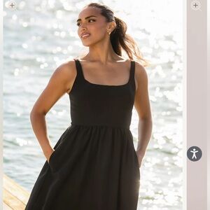 Whitney Crepe Dress in Black